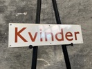 Kvinder DSB skilt