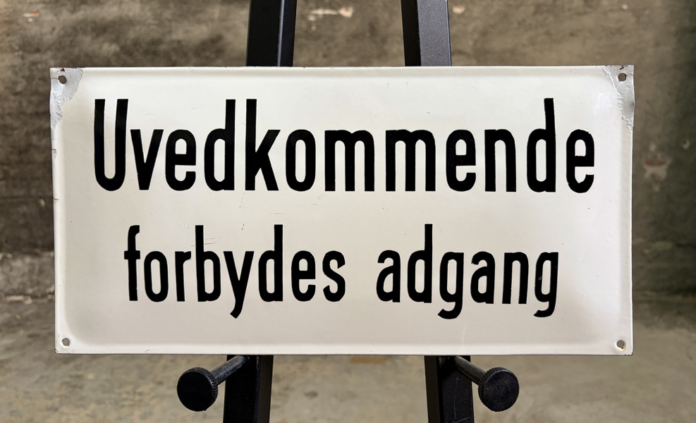 Uvedkommende Forbydes Adgang