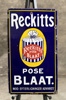 Reckitts Pose Blaat